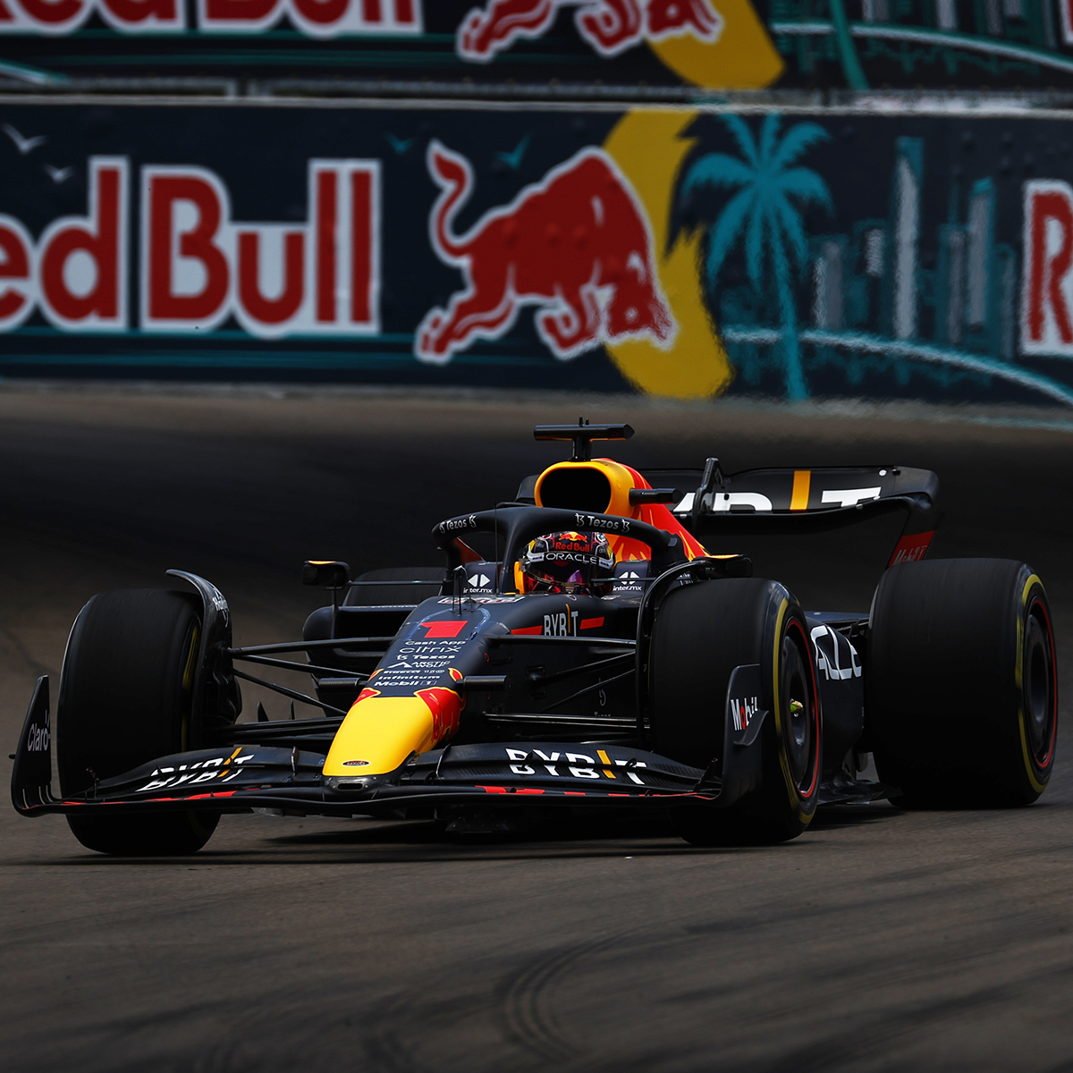 1:43 RB18 GP Miami 2022 - Winnaar Max Verstappen - Schaalmodel - Red Bull Racing
